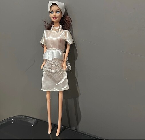 Barbie bebek
