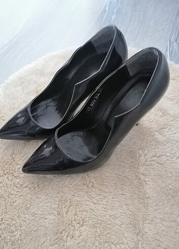 Siyah stiletto 