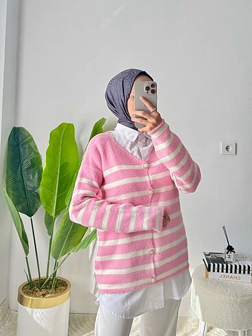 FENDİ HIRKA PEMBE