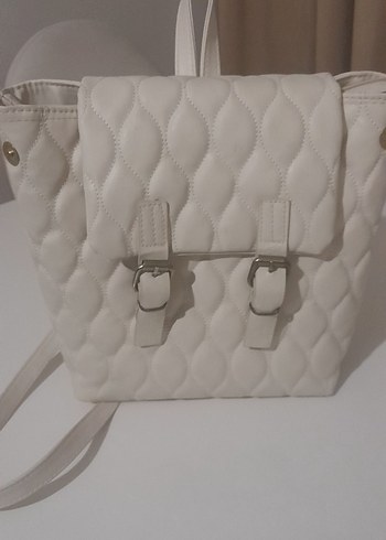 Beyaz Deri Kadın Sırt Çantası - Görsel 3