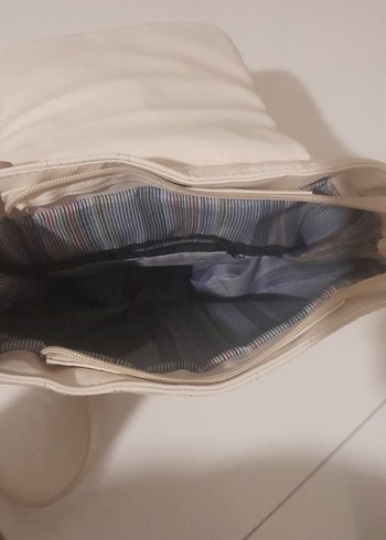 Beyaz Deri Kadın Sırt Çantası - Görsel 4