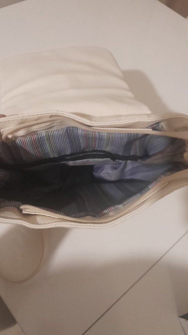 Beyaz Deri Kadın Sırt Çantası - Görsel 4