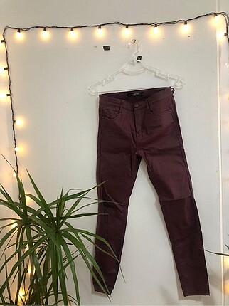 Bordo deri stradivarius pantalon