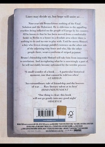 İngilizce Çizgili Pijamalı Çocuk - John Boyne