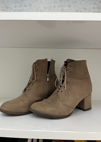 Bej Süet Kadın Topuklu Bot - Görsel 3