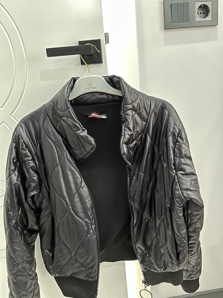 Kadın Siyah Deri Kısa Mont - Görsel 2