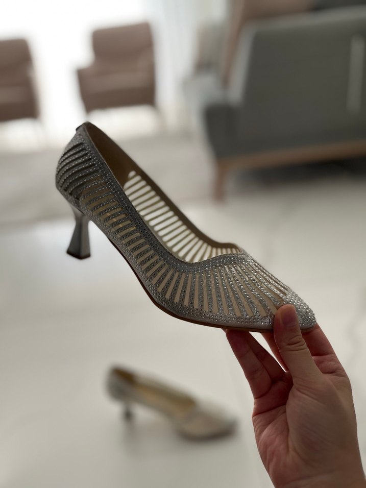 Topuklu ayakkabı - Görsel 2
