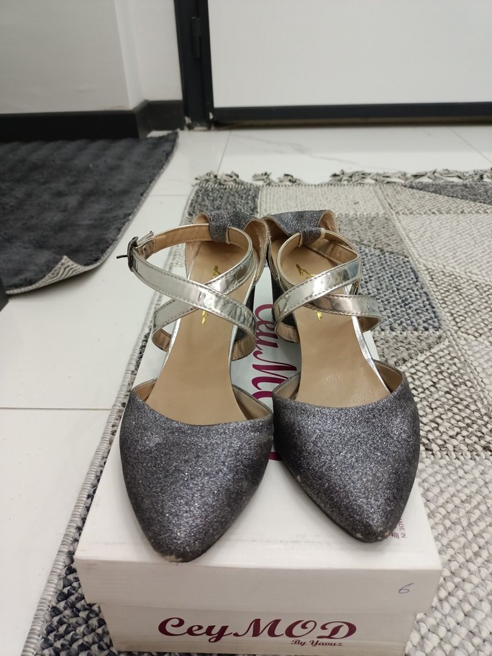 Kadın Gri Blok Topuklu Tokalı Abiye Ayakkabı - Görsel 3