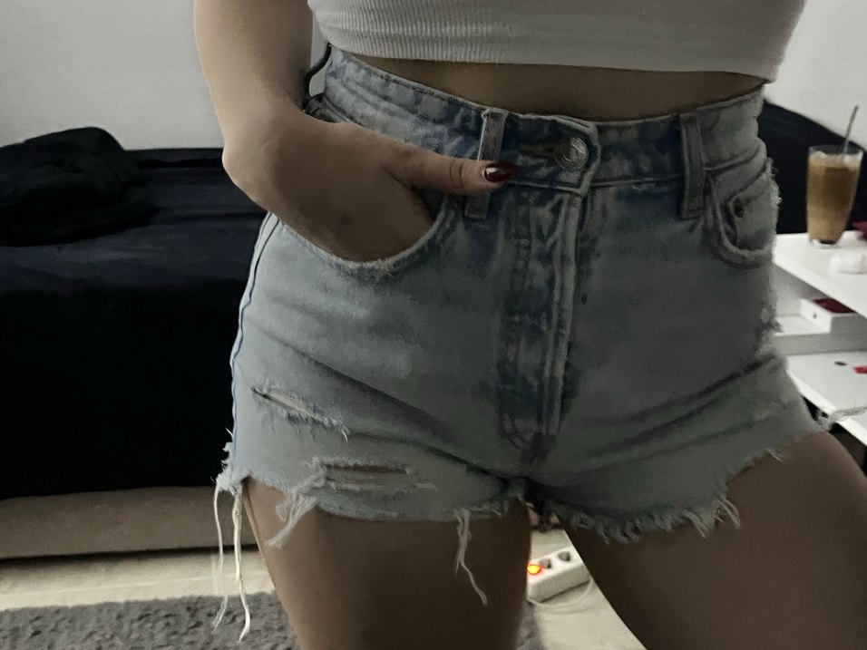 Kadın Gri Batik Desenli Denim Şort - Görsel 3