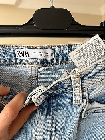 38 Beden mavi Renk Zara jean