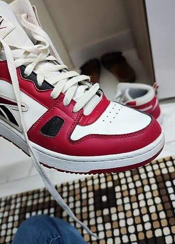 44 Beden çeşitli Renk Orjinal reebok