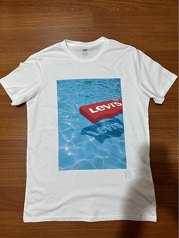 Levis Baskılı Tişört