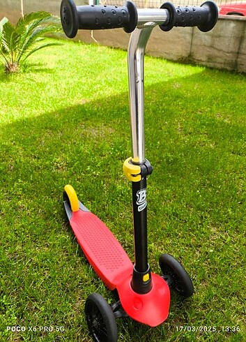 Beden kırmızı Renk Decathlon scooter