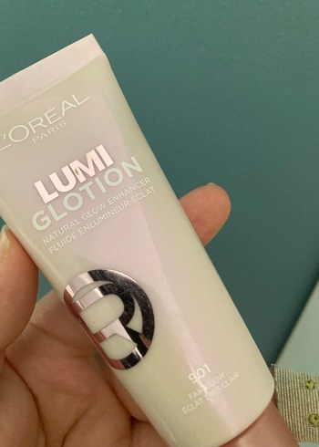 L'Oréal Paris L'Oréal Lumi Glotion Aydınlatıcı Kapatıcı