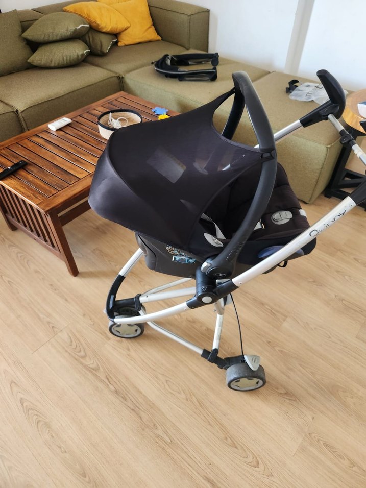 Siyah Bebek Arabası - Görsel 3