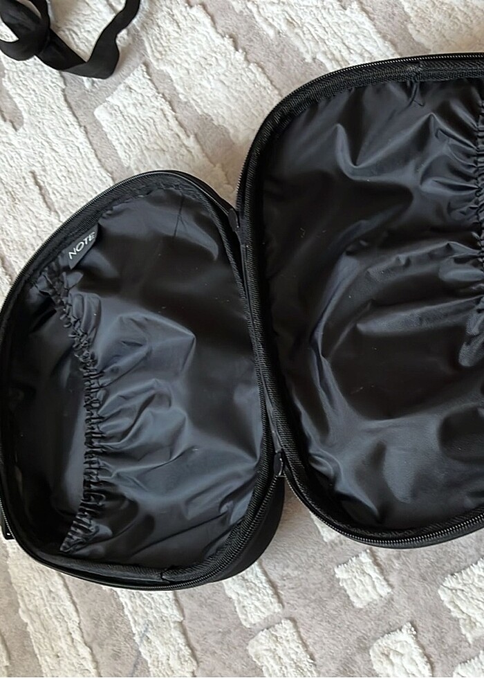 Kozmetik seyahat çantası - Görsel 4