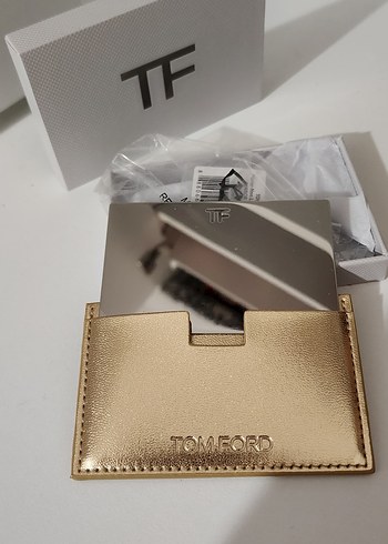  Beden Tom Ford Parlak Altın Kartlık ayna