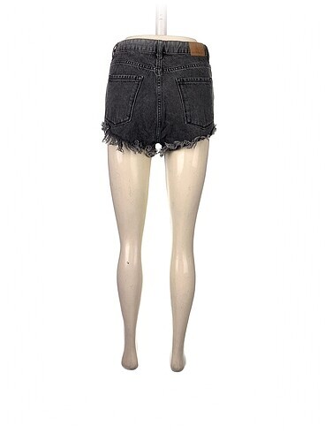 28 Beden PreLoved Jean / Kot Şort %70 İndirimli.