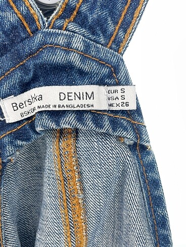 s Beden çeşitli Renk Bershka Kısa Salopet %70 İndirimli.