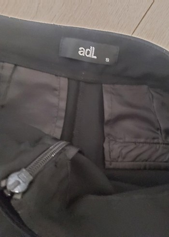 Düğmeli Siyah Mini şort etek - Görsel 4