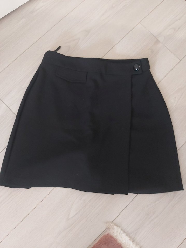 Düğmeli Siyah Mini şort etek - Görsel 2