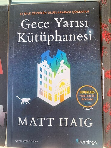 Gece yarısı kütüphanesi