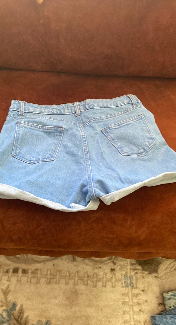 Kadın Mavi Bol Kesim Mini Kot Şort - Görsel 2