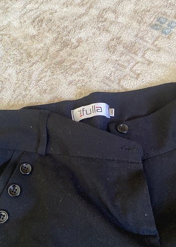 Düğmeli Siyah Midi Kumaş Kadın Pantolon - Görsel 4