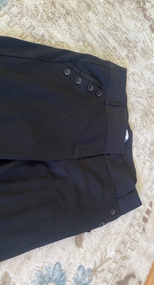 Düğmeli Siyah Midi Kumaş Kadın Pantolon - Görsel 3