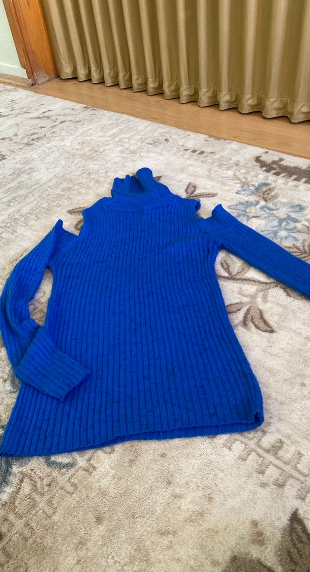 İnce boğazlı omuz açık kazak - Görsel 4