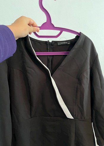 Siyah V Yaka Kadın Tulum - Görsel 4