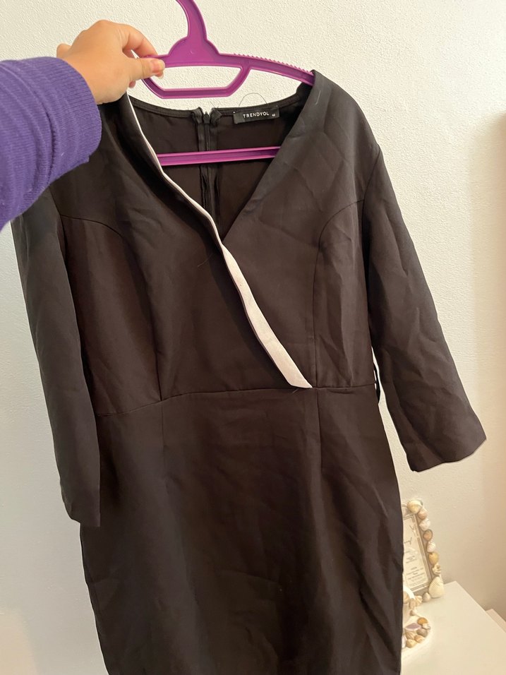 Siyah V Yaka Kadın Tulum - Görsel 5