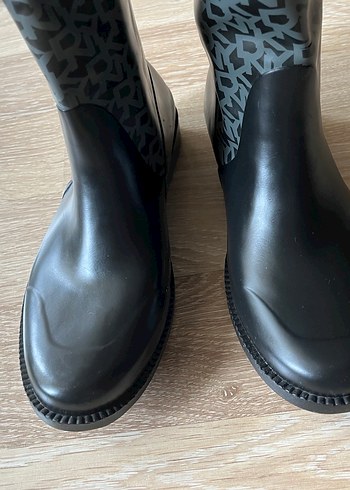 Dkny yağmur çizmesi - Görsel 5