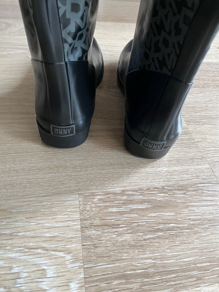 Dkny yağmur çizmesi - Görsel 4