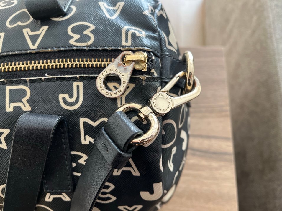 Marc Jacobs Siyah Baskılı Deri Kadın Çanta - Görsel 2