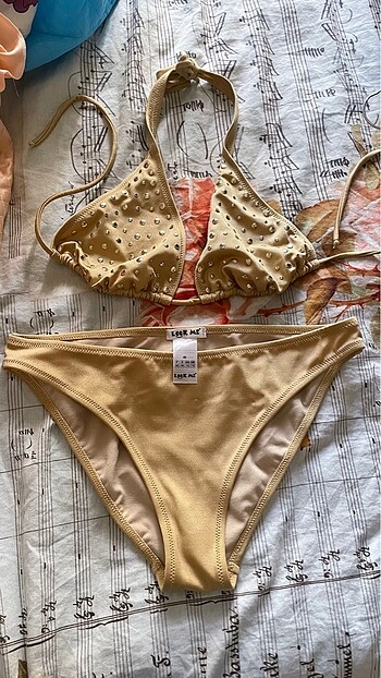 40 beden gold bikini