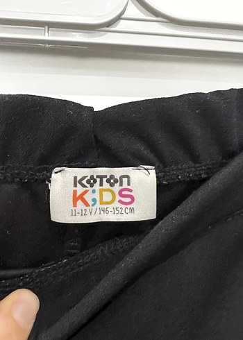 11-12 Yaş Beden Kız çocuk Siyah Fırfırlı ispanyol Paça Pantolon