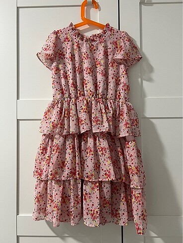 H&m şifon elbise ve pinokyo kukla