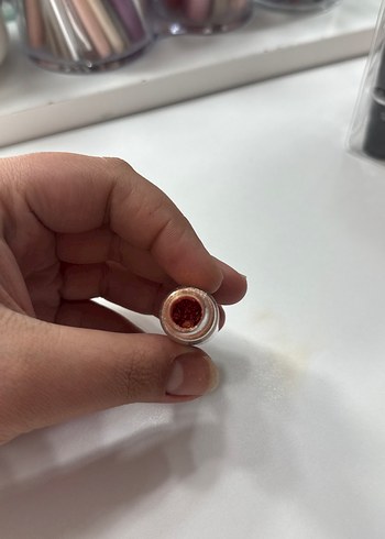 MAC Parlak Bej Toz Makyaj - Görsel 2