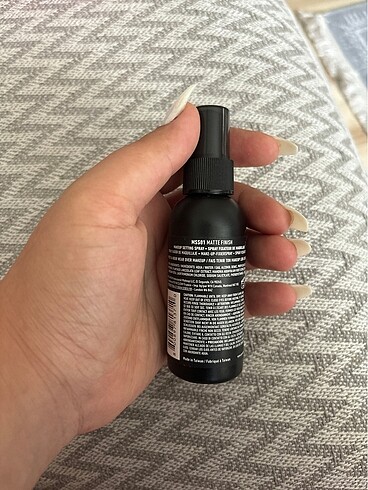 NYX Sabitleme spreyi