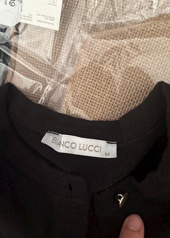 Düğmeli Siyah Kadın Hırka - Görsel 3