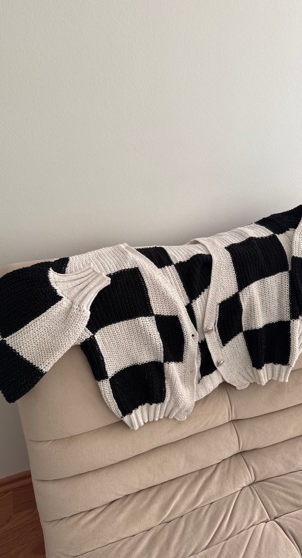 Ekose Desenli Örgü Kadın Hırka - Görsel 4