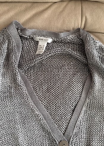 Gri V Yaka Kısa Örgü Kadın Kazak - Görsel 4