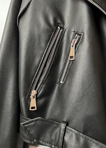 Siyah Kadın Deri Ceket - Görsel 2
