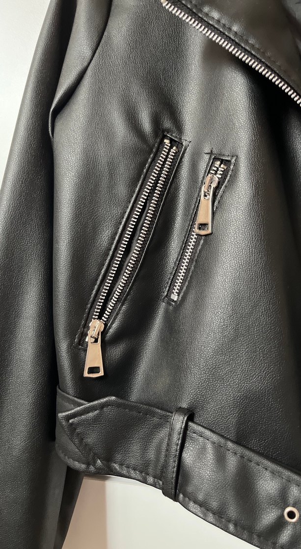 Siyah Kadın Deri Ceket - Görsel 2