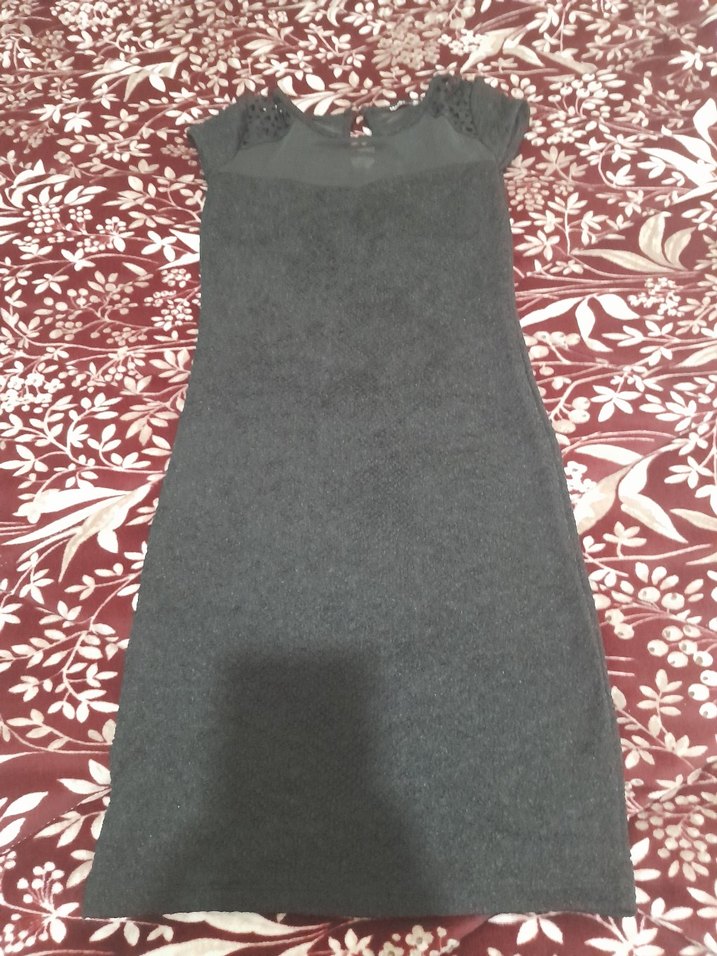 V Yaka Dantelli Kısa Kollu elbise - Görsel 5