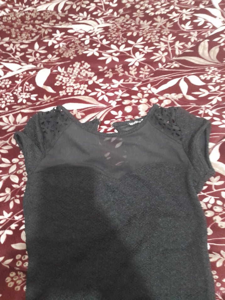 V Yaka Dantelli Kısa Kollu elbise - Görsel 3