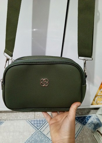 Yeşil kol çantası - Görsel 3