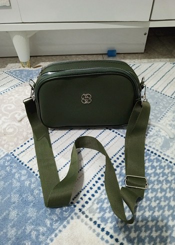 Yeşil kol çantası - Görsel 4