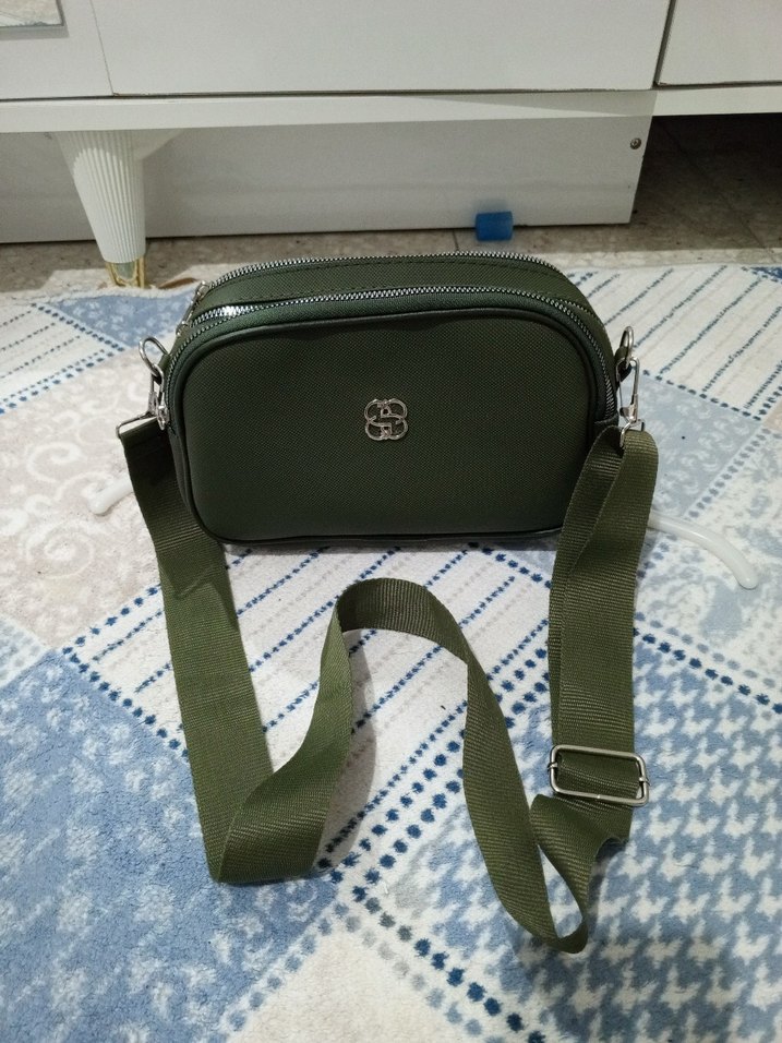 Yeşil kol çantası - Görsel 4